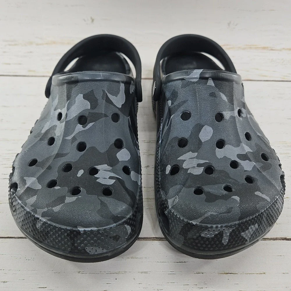 Crocs Baya Clogs Juniors J3 Unisex Black Gray Camouflage Slip On Sandals Shoes